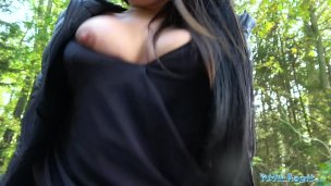 Agent nabídne té porno žene prachy za prcání