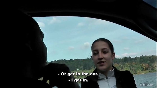 Drsný stop: Lenka se vyplatila přímo u krajnice
