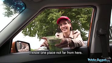 Jak plachá servírka vyměnila dýško za pořádný nářez v agentově dodávce