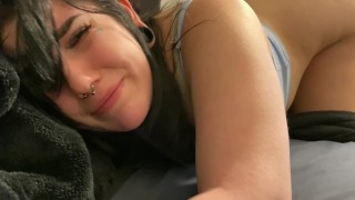 Pronájem splacený prdelí: Mladá nadržená dcerka dostala brutální anální náklad přímo do kamery!